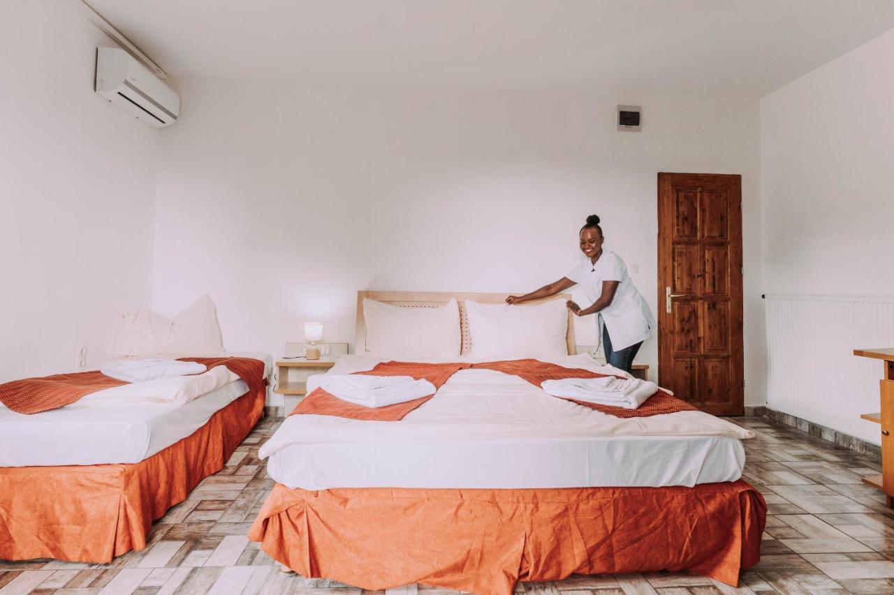 Pelso Wellness Hotel Balatonfenyves Buitenkant foto