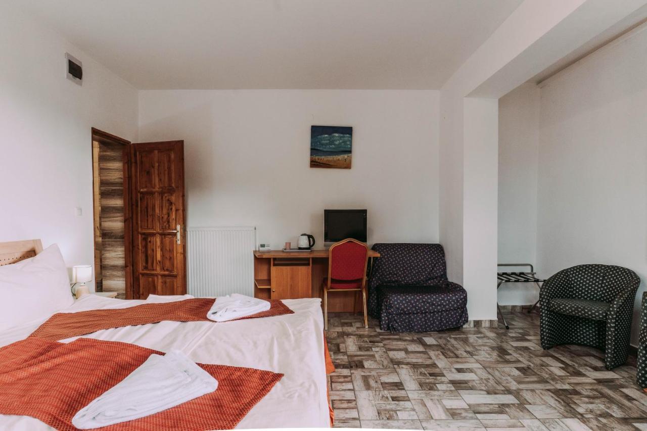 Pelso Wellness Hotel Balatonfenyves Buitenkant foto